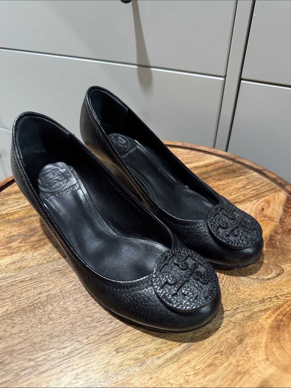 Tory Burch Black Leather Logo Ballet Flats